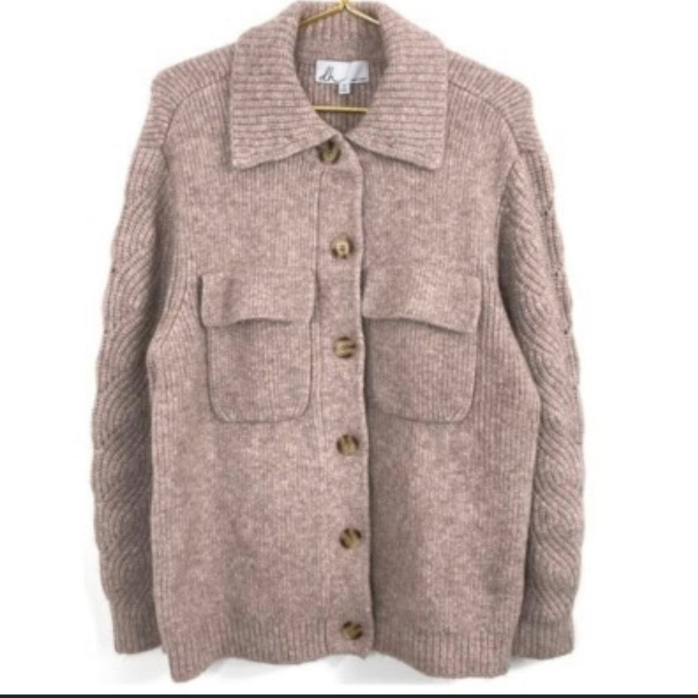 DH New York Taryn lodge cardigan sweater shirt jacket.. xs. Excellent!